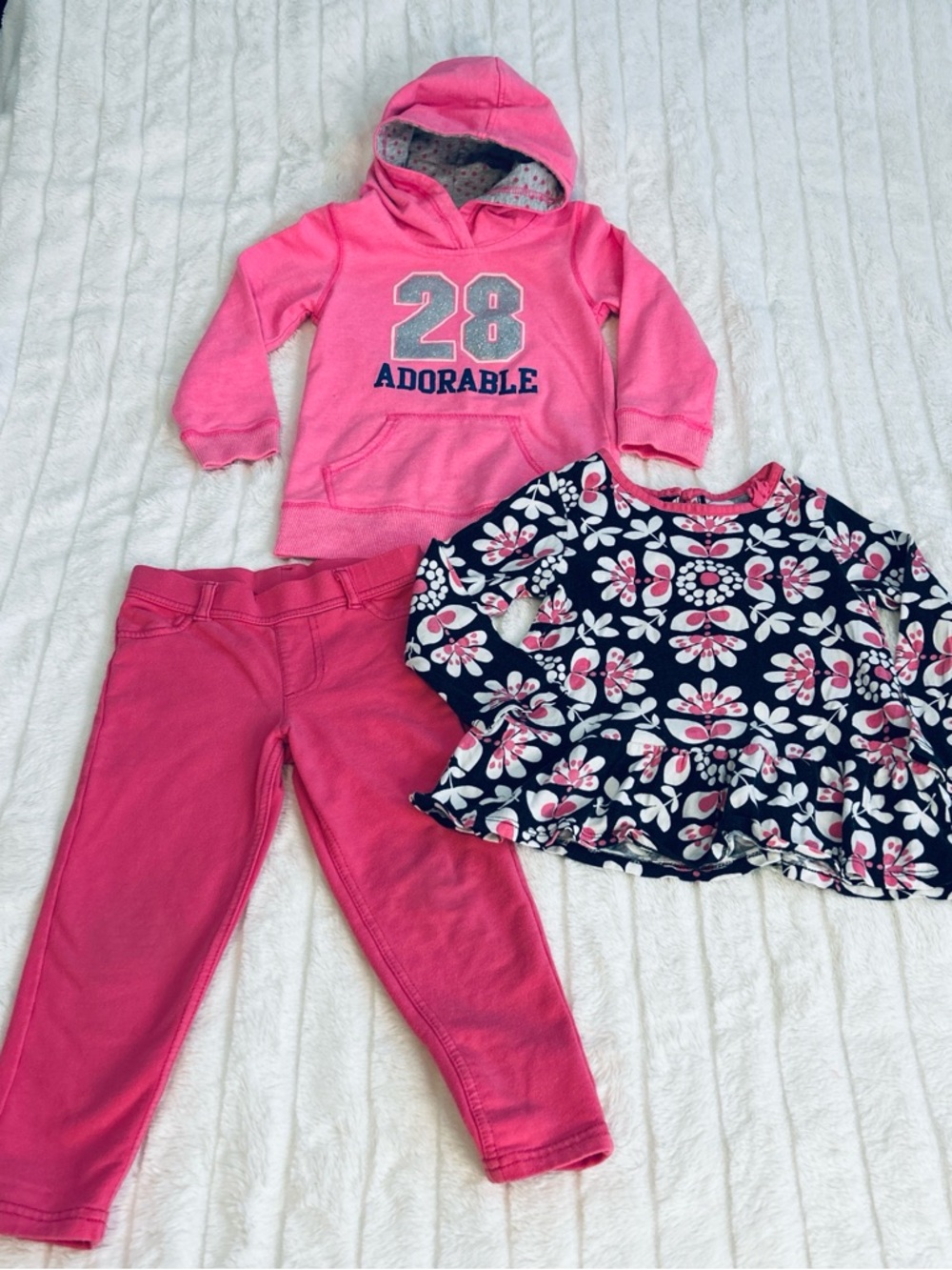 Carter's Girl’s 3T Bundle Pink Hoodie Top Pant